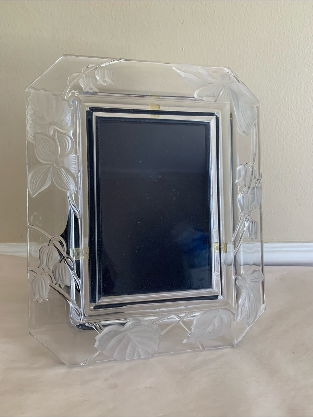 Vintage Studio Nova “Spring Love” Crystal Photo Frame WY091/575 Floral Mikasa